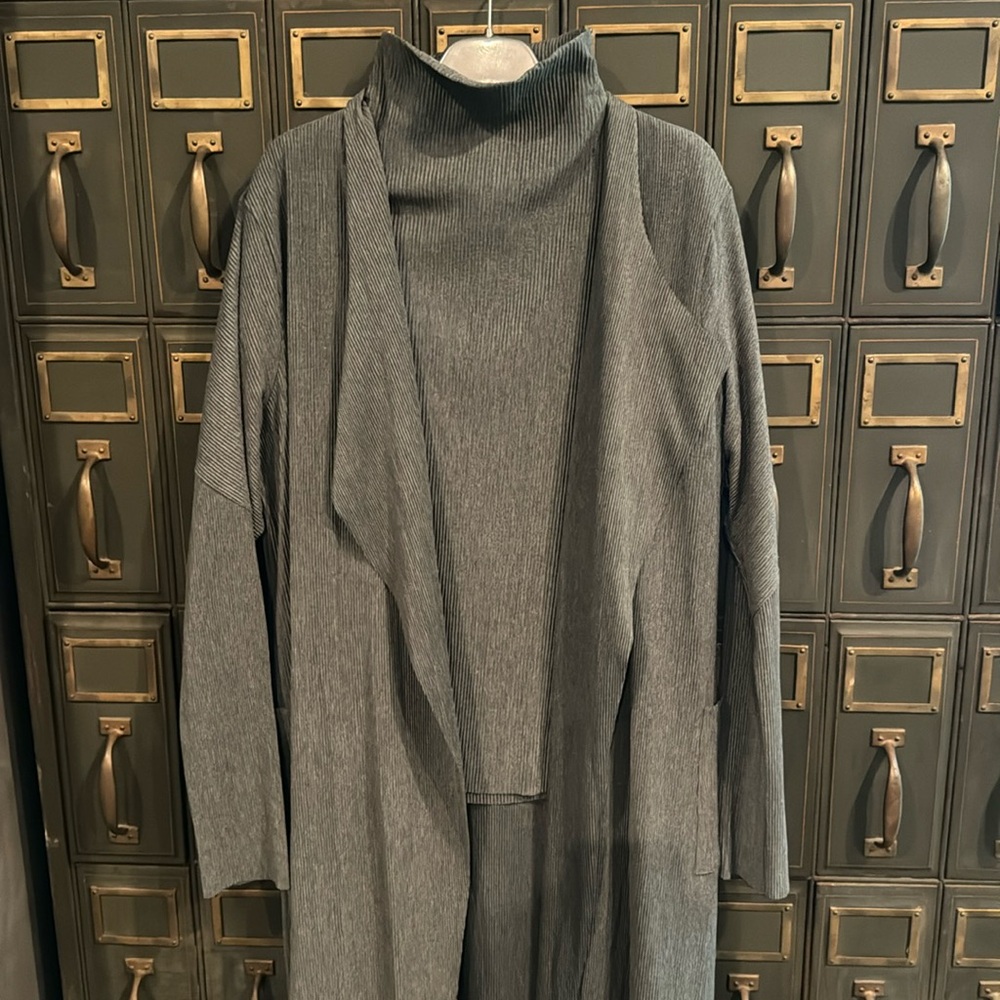 LUXURY by NU Denmark Mock T and Duster